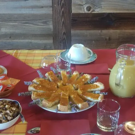 招待所 Ca Praudin *